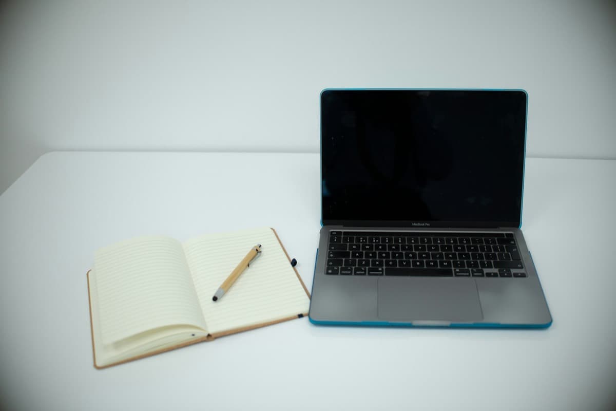 A restrained editorial cover image for the quietinsight editorial standards page